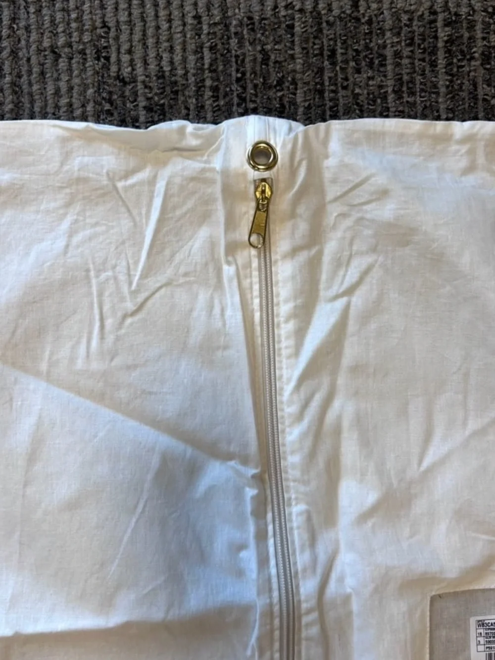 Unbranded Garment Bag • White